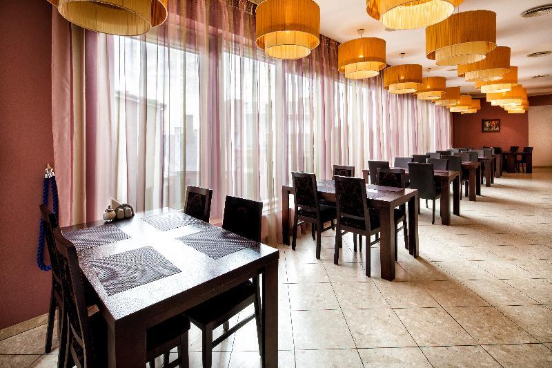 City Hotel Teater ريغا المظهر الخارجي الصورة